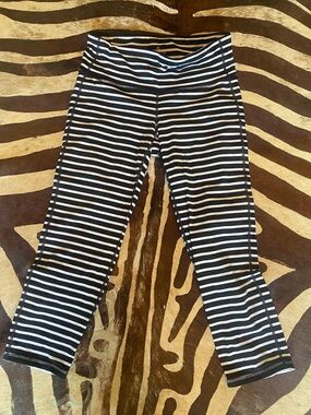 Athleta Black and White Striped Athletic leggings